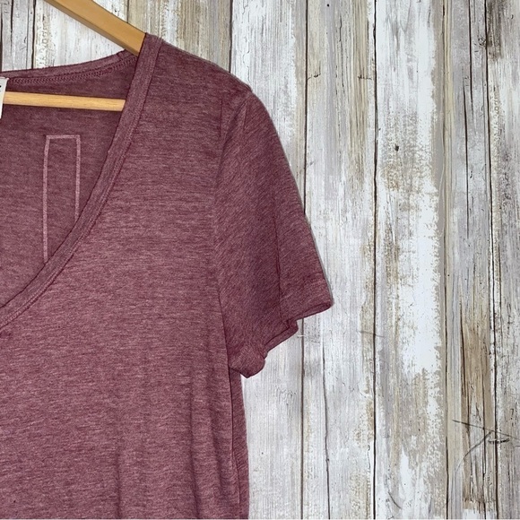 PINK VS Printed Back V Neck Tee - Picture 3 of 5